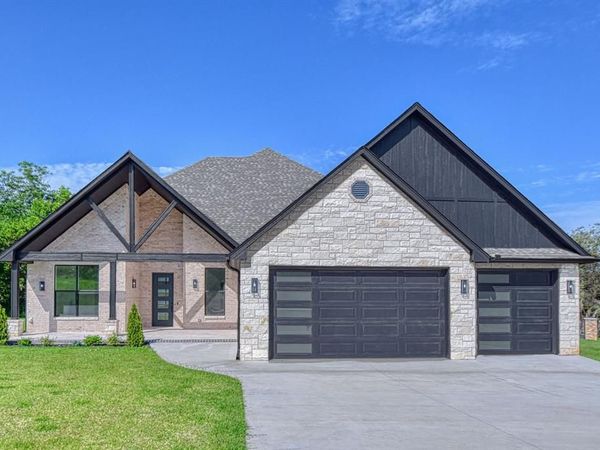 2907 Ridgecrest Drive, Purcell, OK 73080