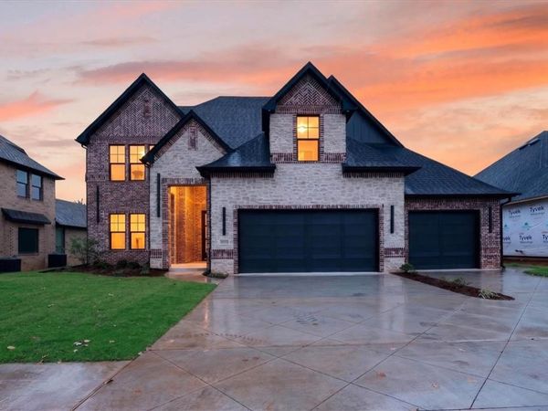 10033 SW 27th Street, Yukon, OK 73099