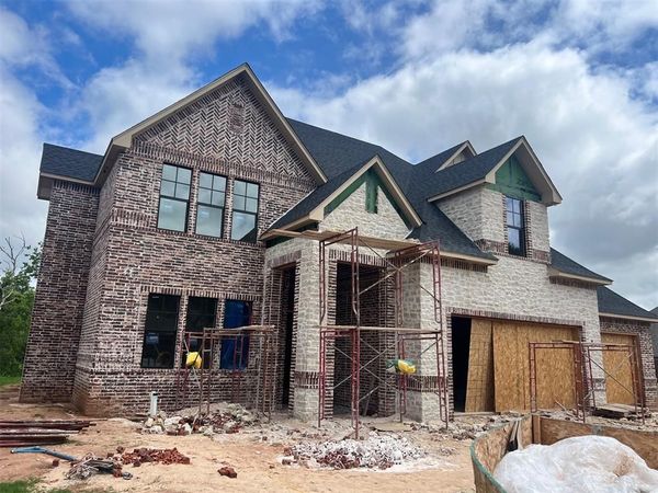 10033 SW 27th Street, Yukon, OK 73099