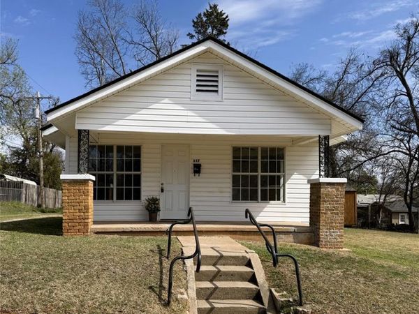 517 S 11th Street, Chickasha, OK 73018