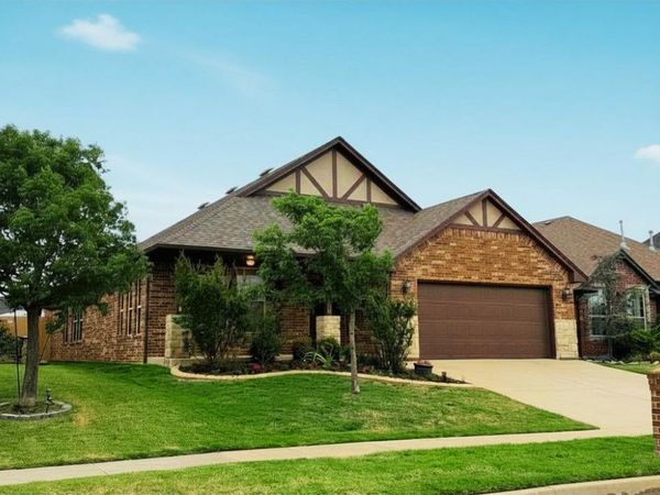 18224 Bridlington Drive, Edmond, OK 73012