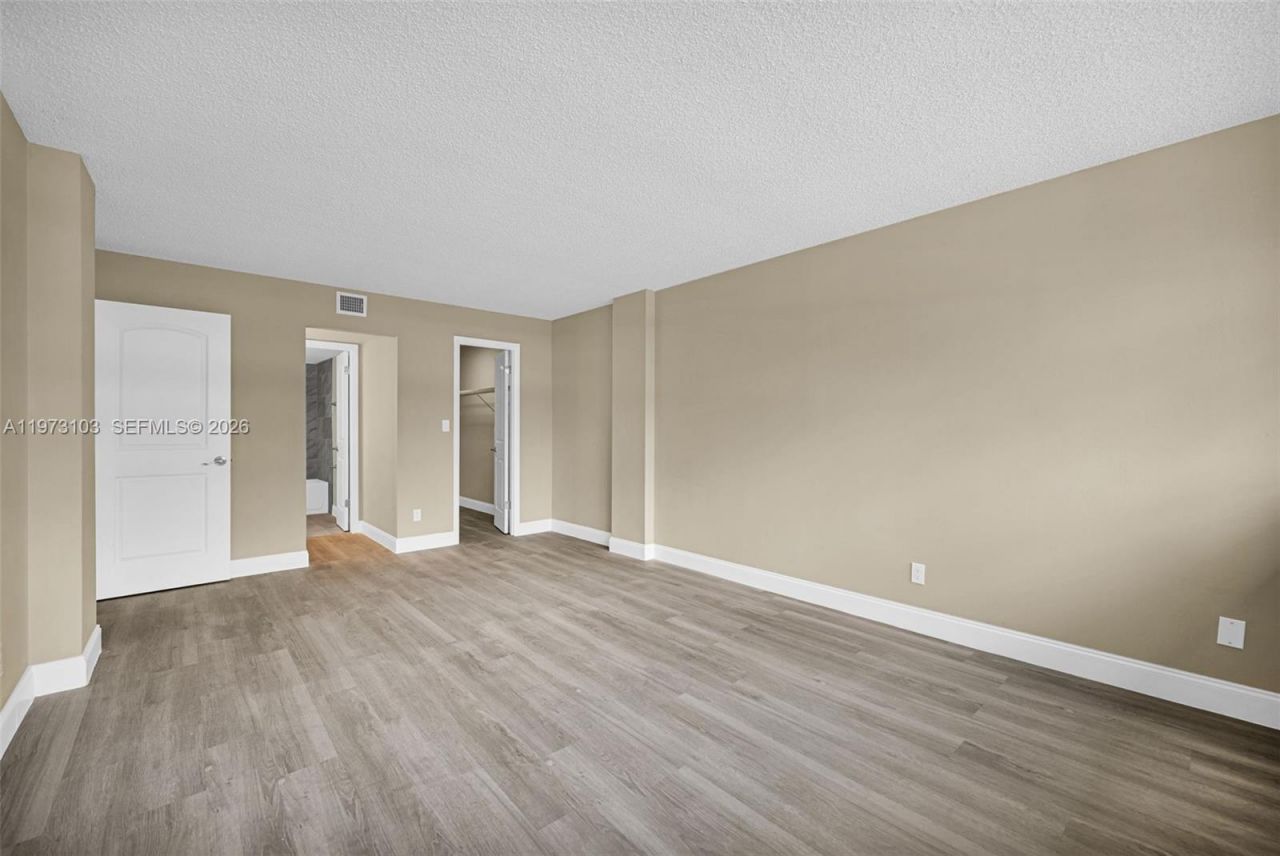 700 NW 214th St, Unit 321, Miami Gardens, FL 33169 Photo