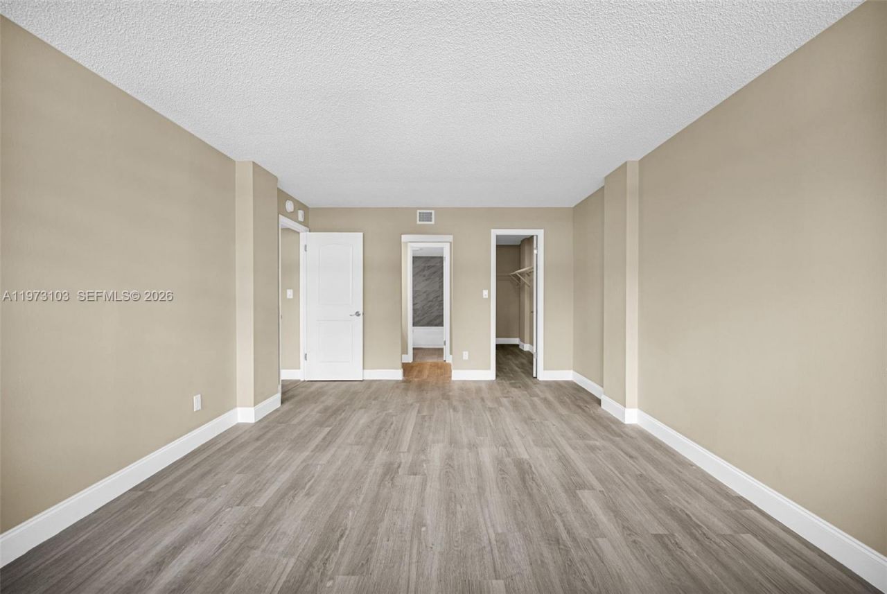 700 NW 214th St, Unit 321, Miami Gardens, FL 33169 Photo