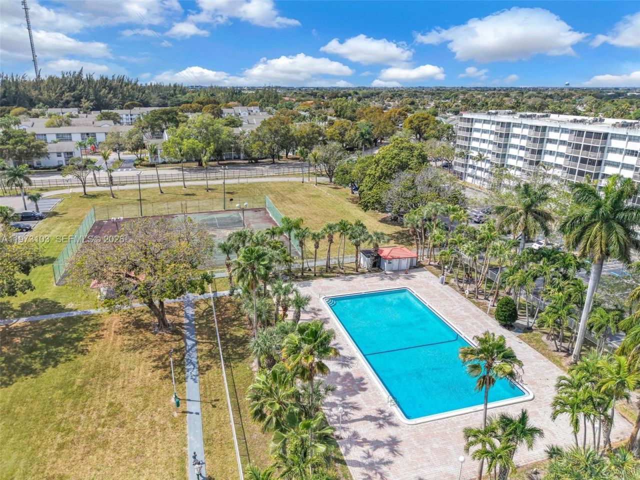 700 NW 214th St, Unit 321, Miami Gardens, FL 33169 Photo