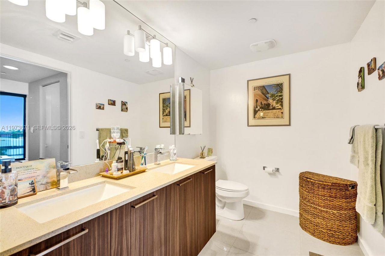 5252 NW 85th Ave , Unit 311, Doral, FL 33166 Photo