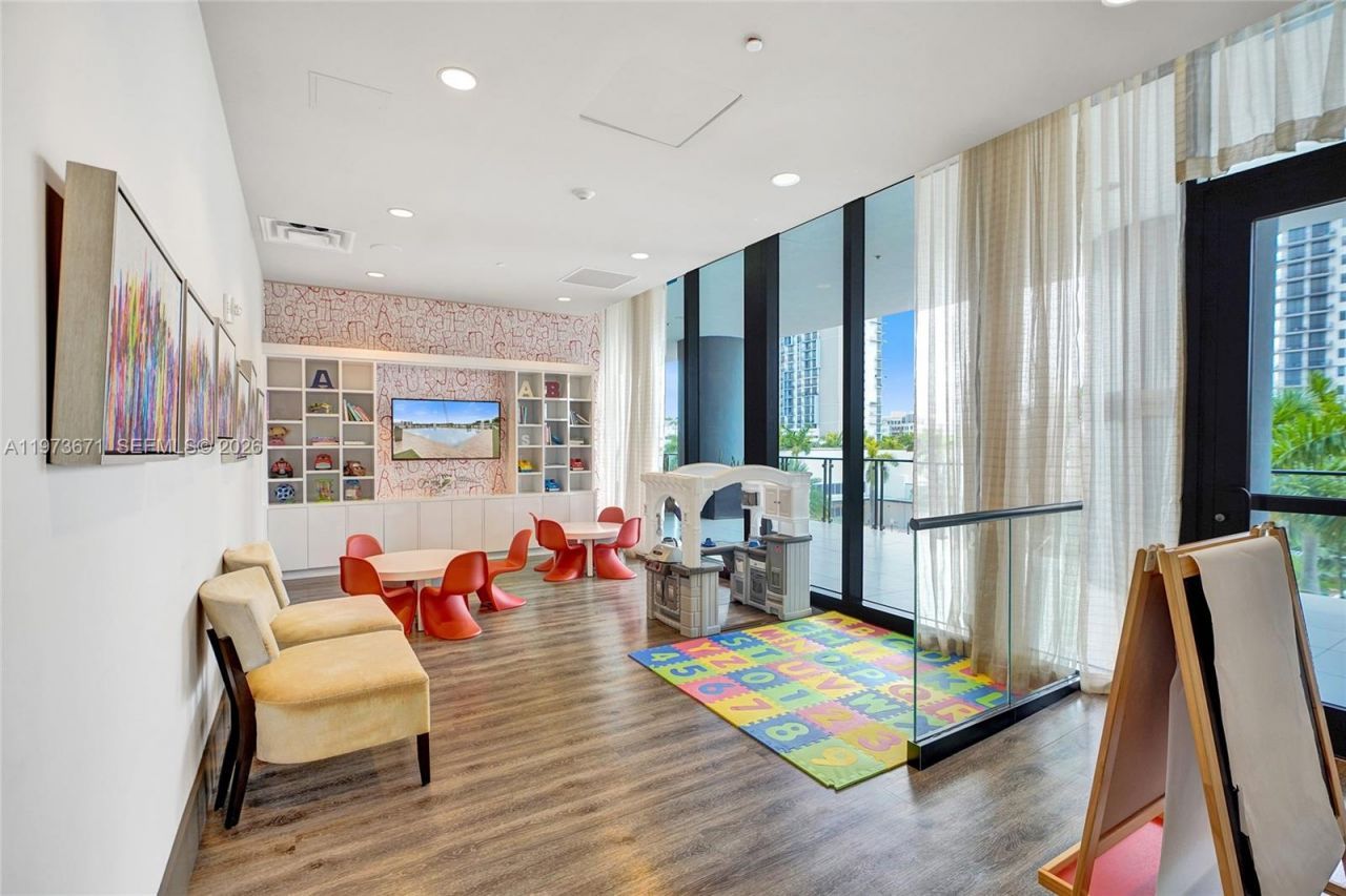 5252 NW 85th Ave , Unit 311, Doral, FL 33166 Photo