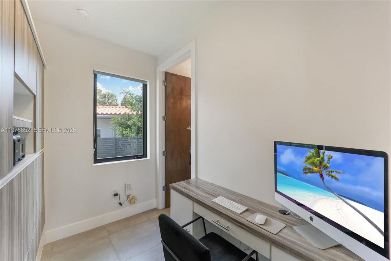 56 Samana Dr, Miami, FL 33133 Photo