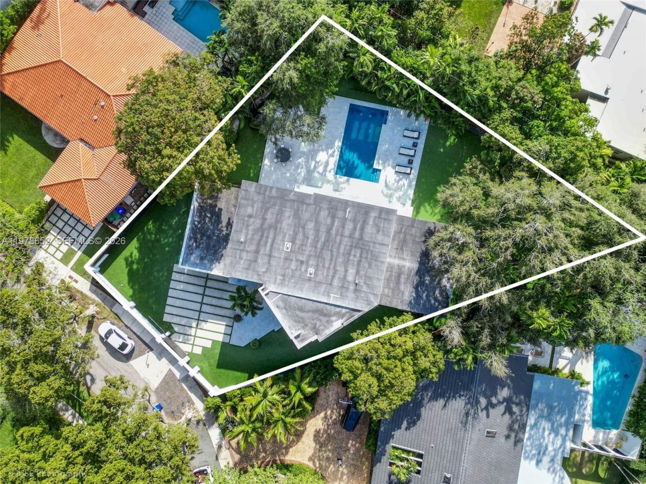 56 Samana Dr, Miami, FL 33133 Photo