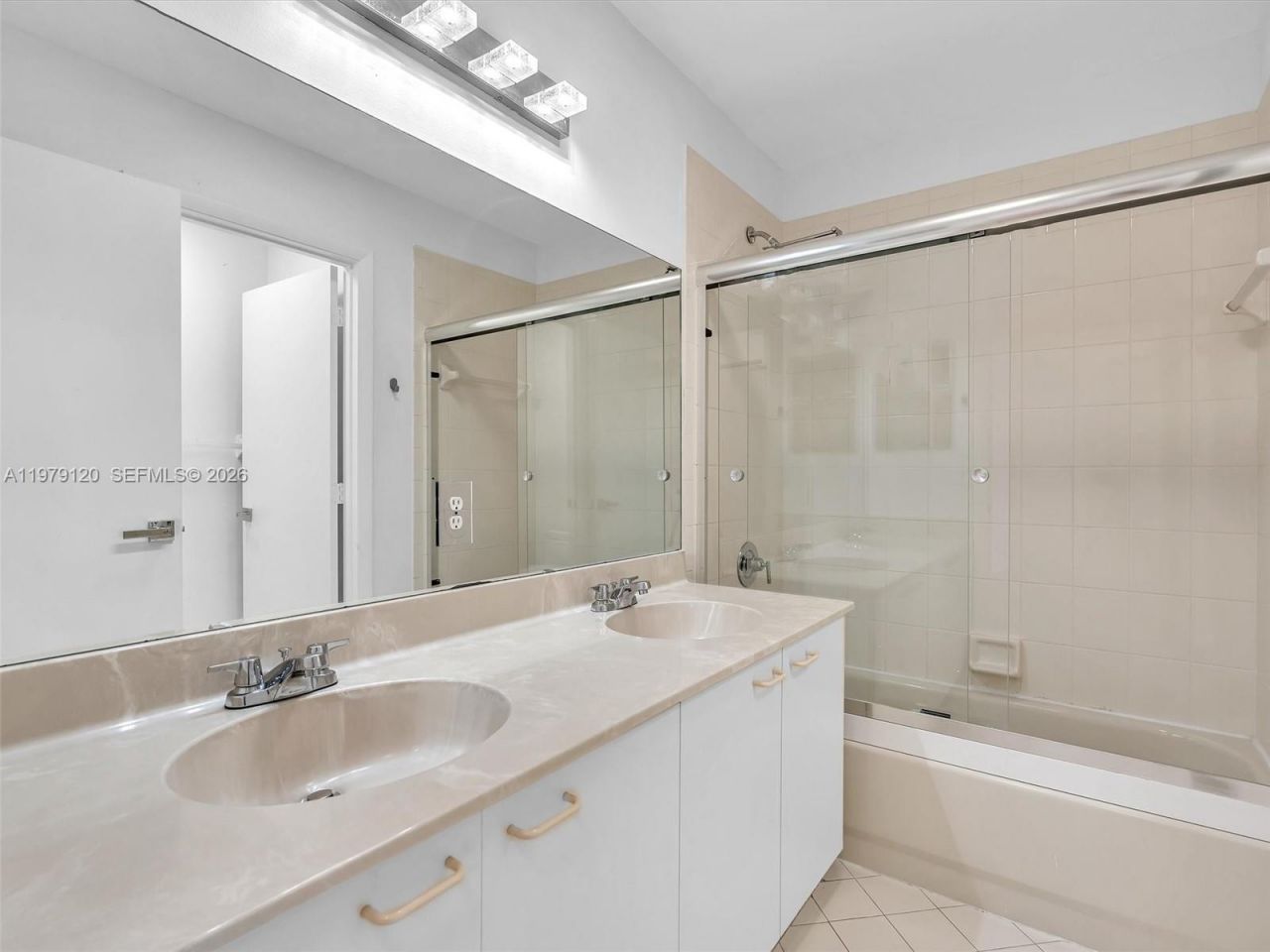 15363 NW 14th Rd , Pembroke Pines, FL 33028 Photo