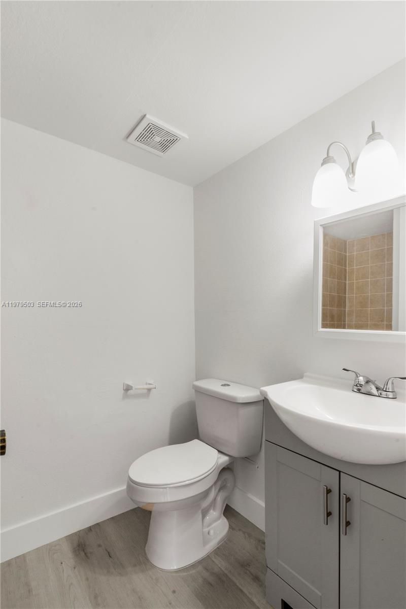 4855 NW 7th St, Unit 206-6, Miami, FL 33126 Photo