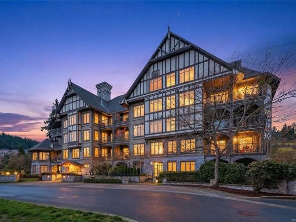 2006 Troon Crt, Unit 106, Langford, BC V9B 6T4