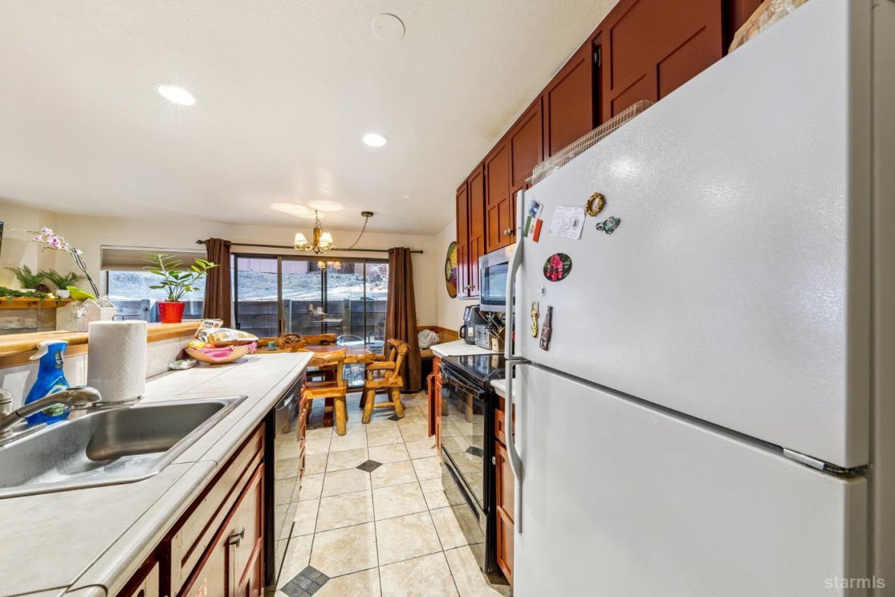 1439 Ski Run Boulevard, Unit F-2, South Lake Tahoe, CA 96150 Photo