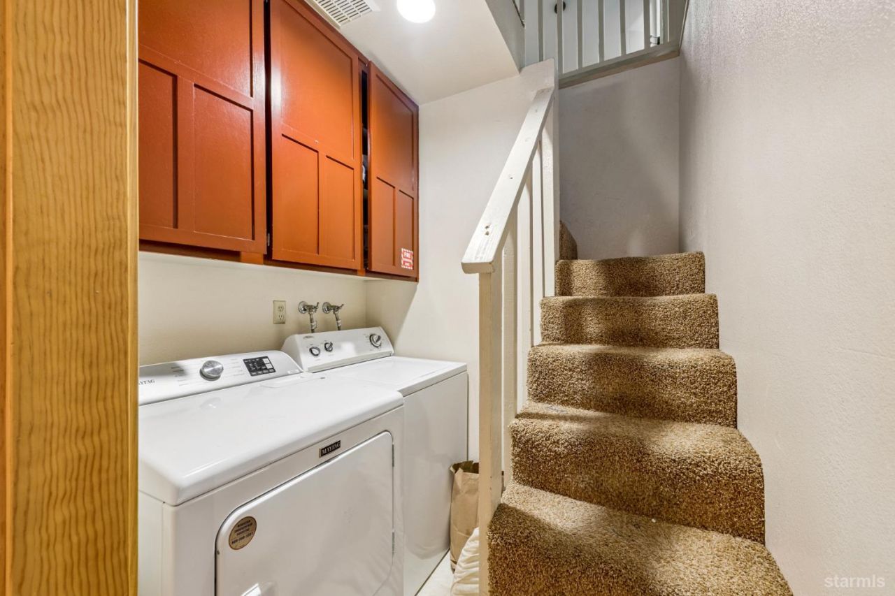 1439 Ski Run Boulevard, Unit F-2, South Lake Tahoe, CA 96150 Photo