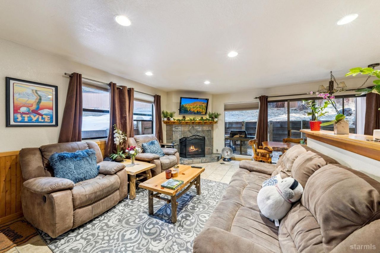 1439 Ski Run Boulevard, Unit F-2, South Lake Tahoe, CA 96150 Photo