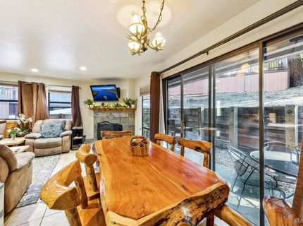 1439 Ski Run Boulevard, Unit F-2, South Lake Tahoe, CA 96150 Photo