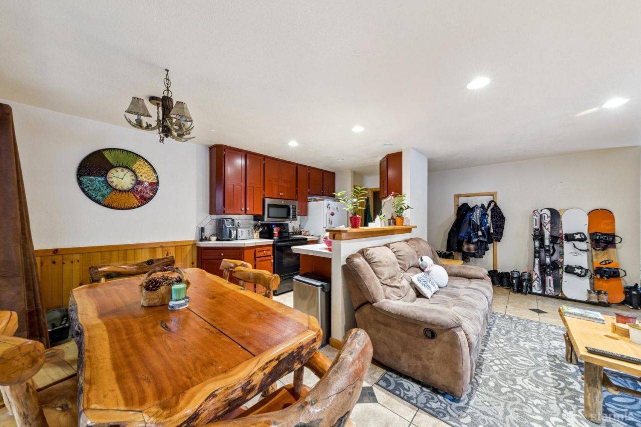 1439 Ski Run Boulevard, Unit F-2, South Lake Tahoe, CA 96150 Photo