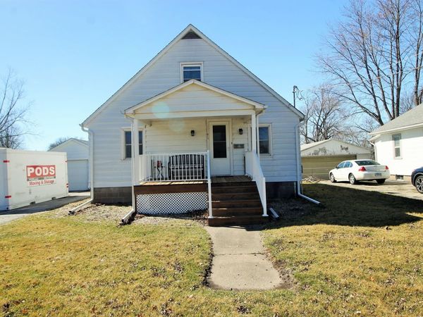 817 S Illinois Street , Geneseo, IL 61254