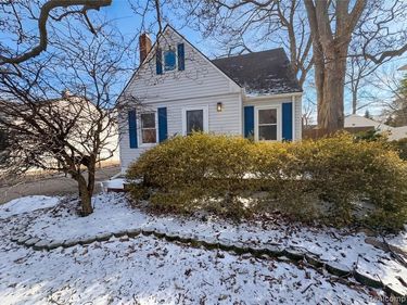 1824 E Hudson Avenue, Royal Oak, MI 48067