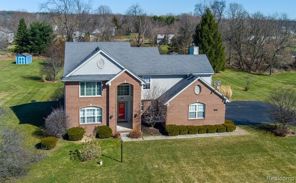 4930 Fox Chase Drive, White Lake Township, MI 48383 Main Photo
