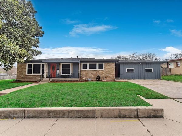 4224 Normandy Road , Fort Worth, TX 76103
