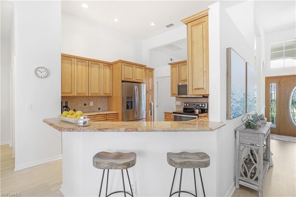 7699 Groves Rd, Naples, FL 34109 Photo