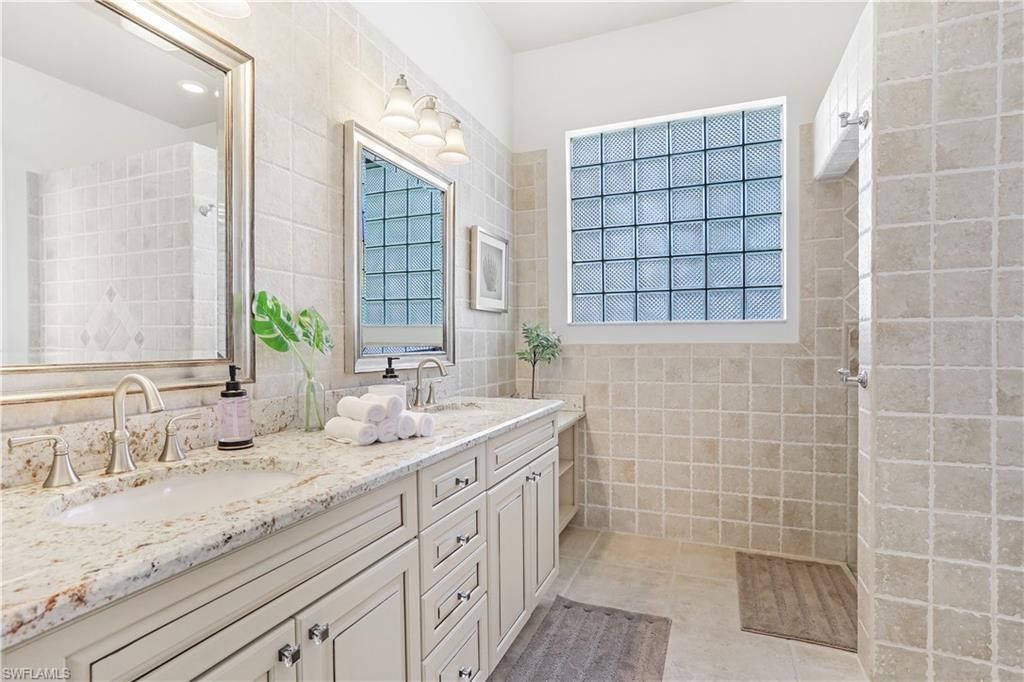 7699 Groves Rd, Naples, FL 34109 Photo