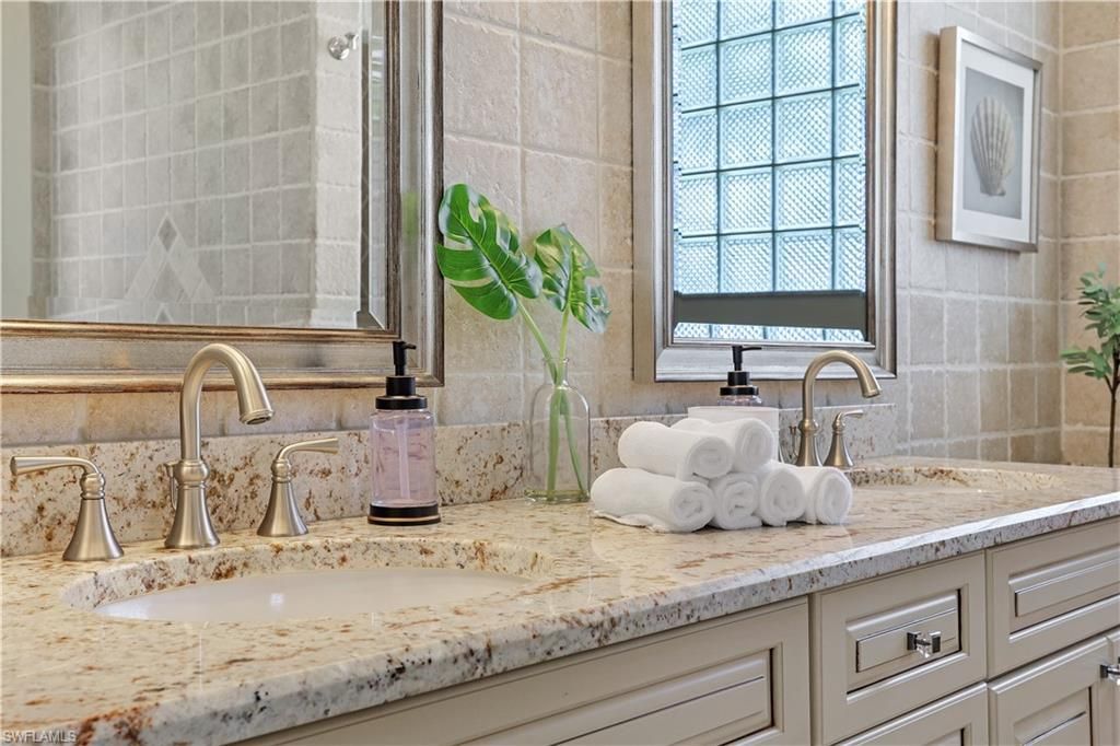 7699 Groves Rd, Naples, FL 34109 Photo
