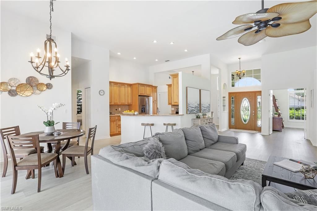 7699 Groves Rd, Naples, FL 34109 Photo