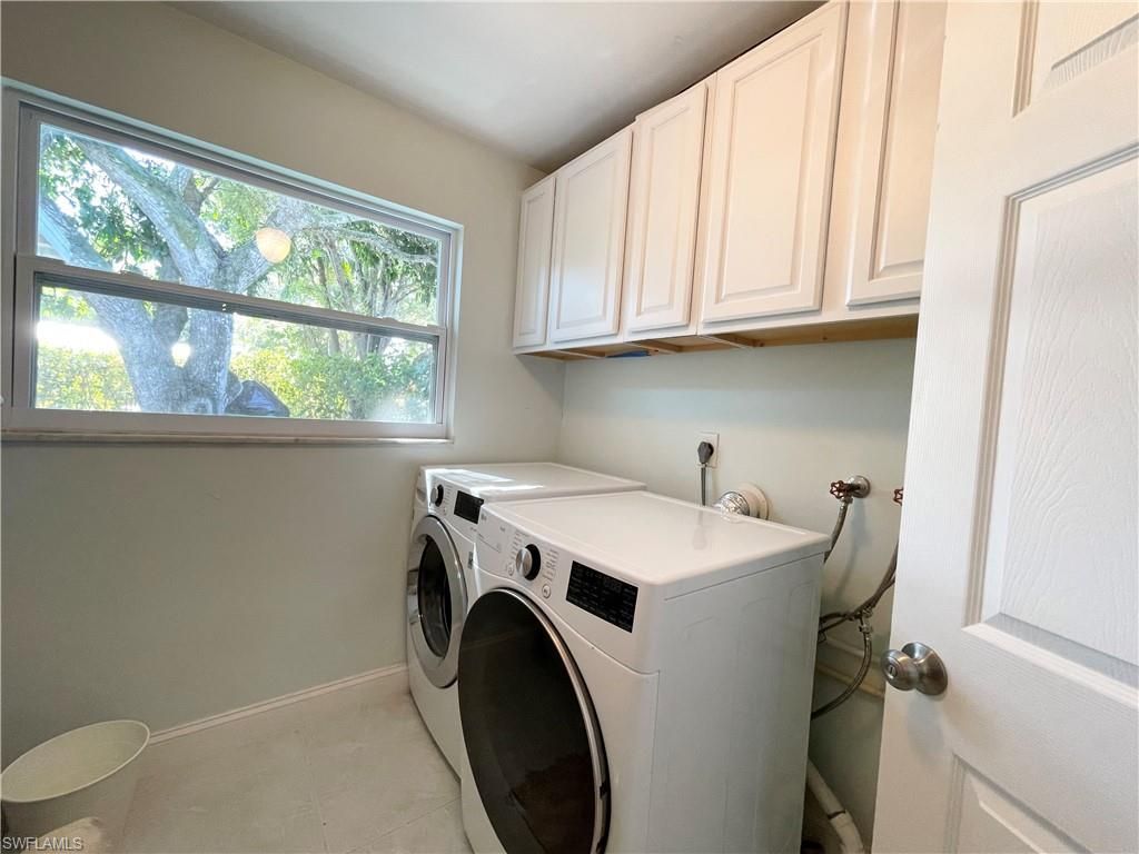 905 13th St N, Naples, FL 34102 Photo