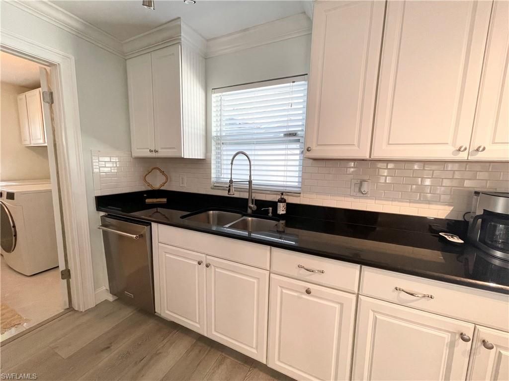 905 13th St N, Naples, FL 34102 Photo