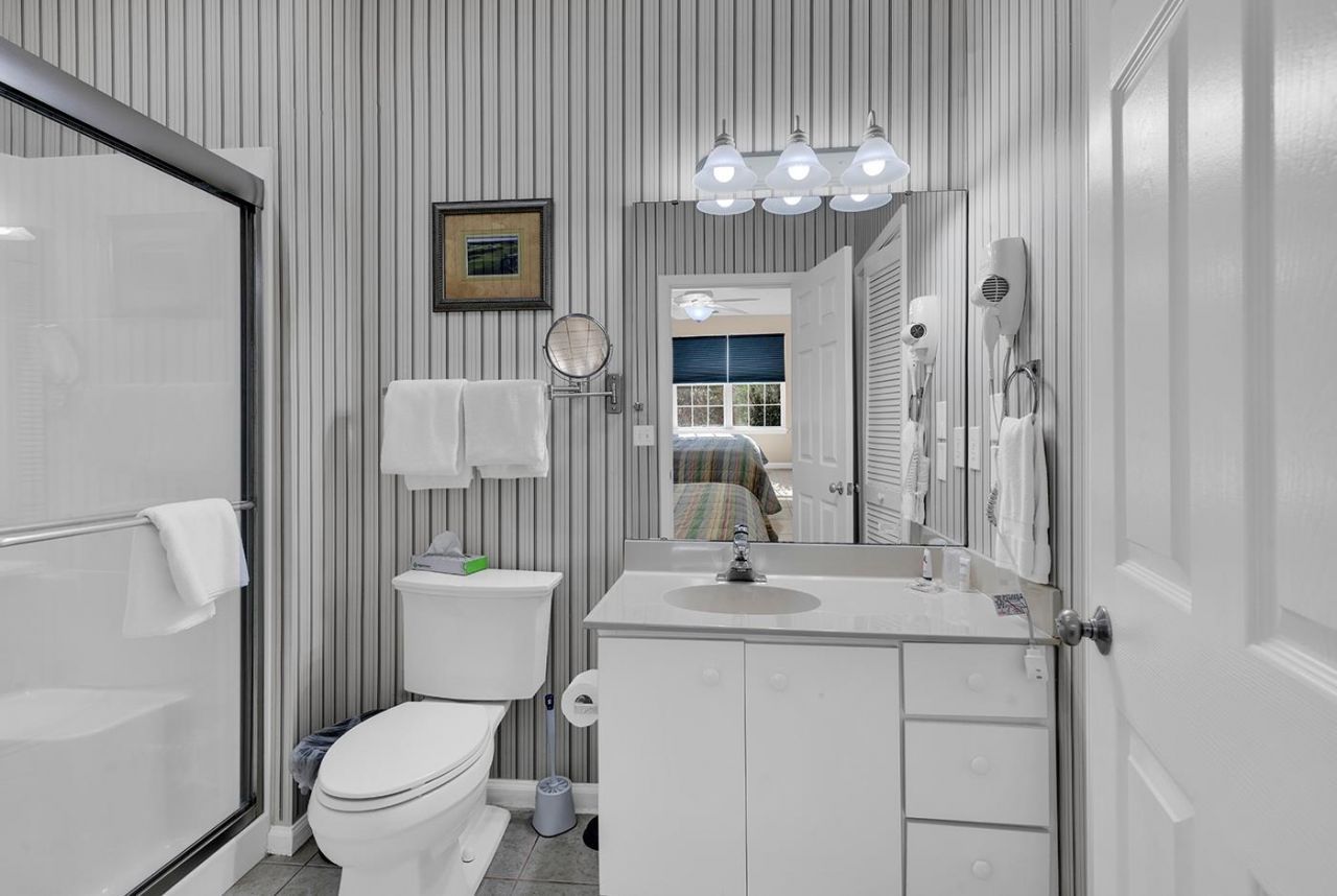 4542 Girvan Dr.  Photo 17