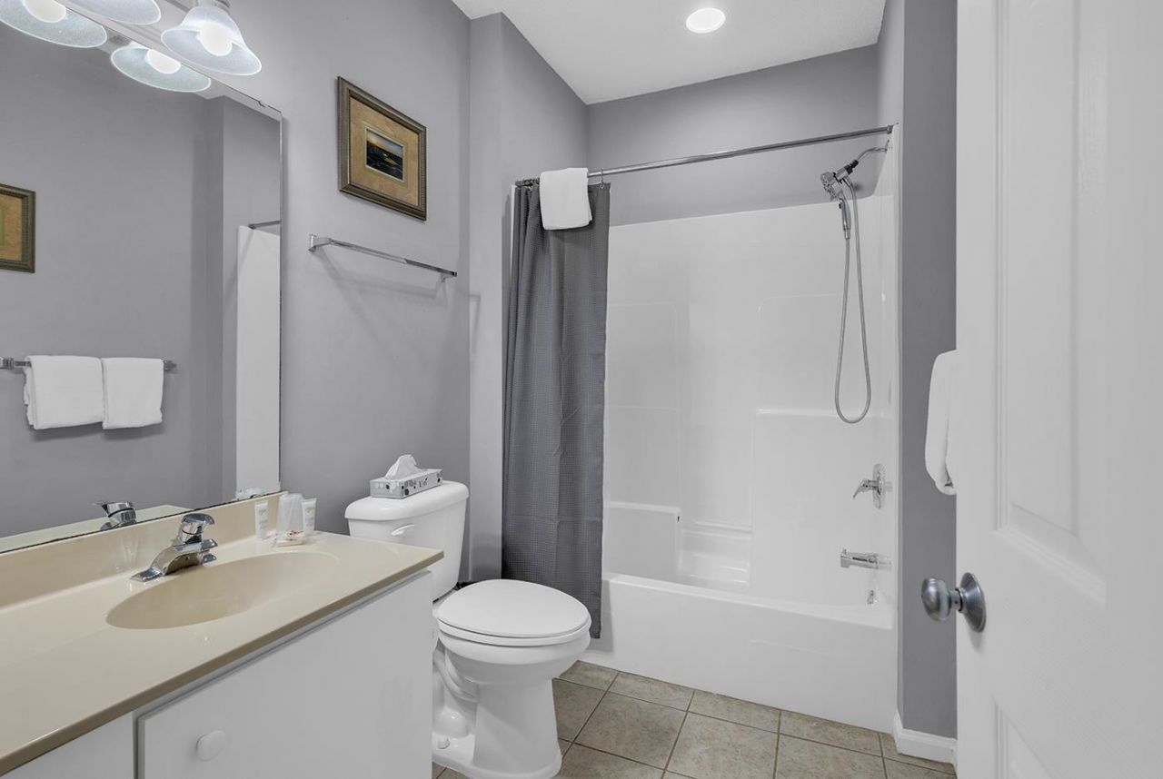 4542 Girvan Dr.  Photo 21