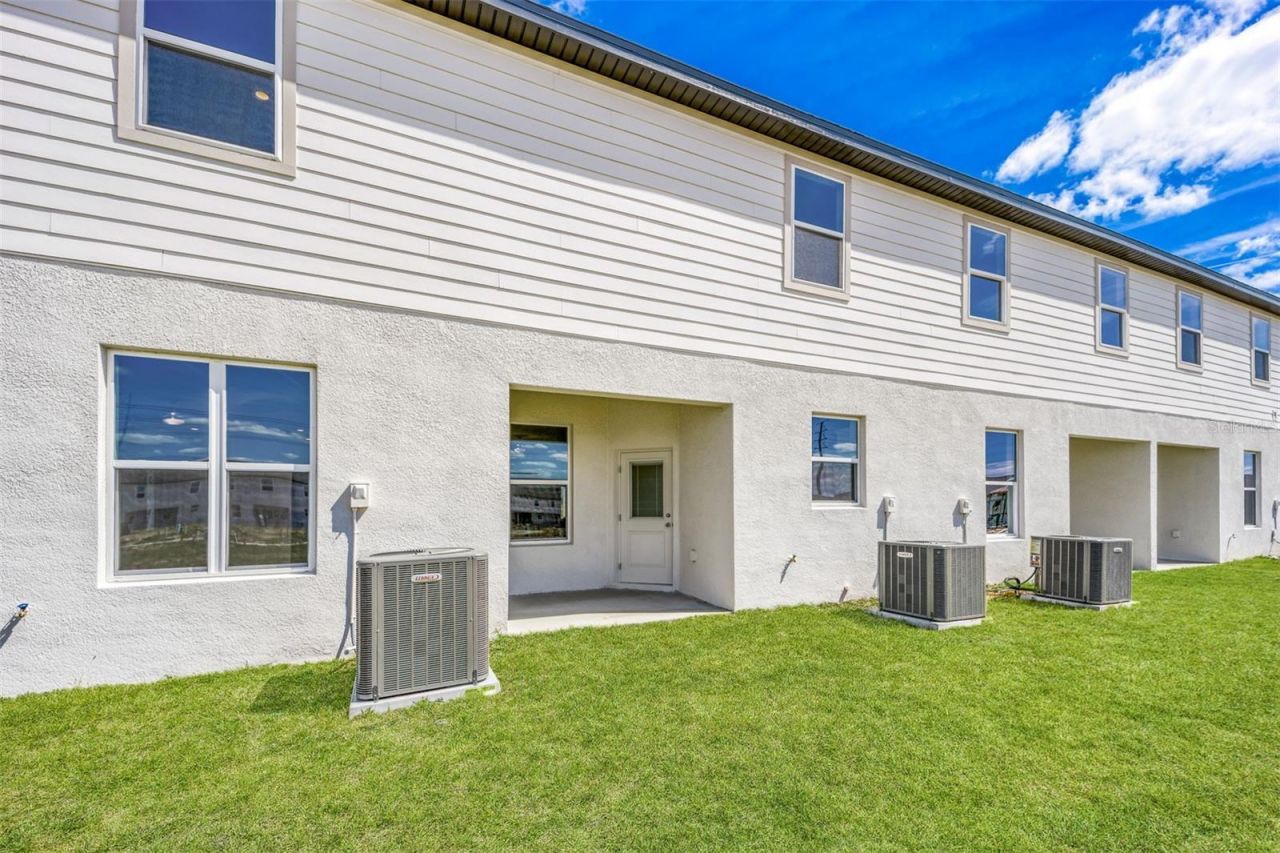 690 Poppy Lane, Dundee, FL 33838 Photo