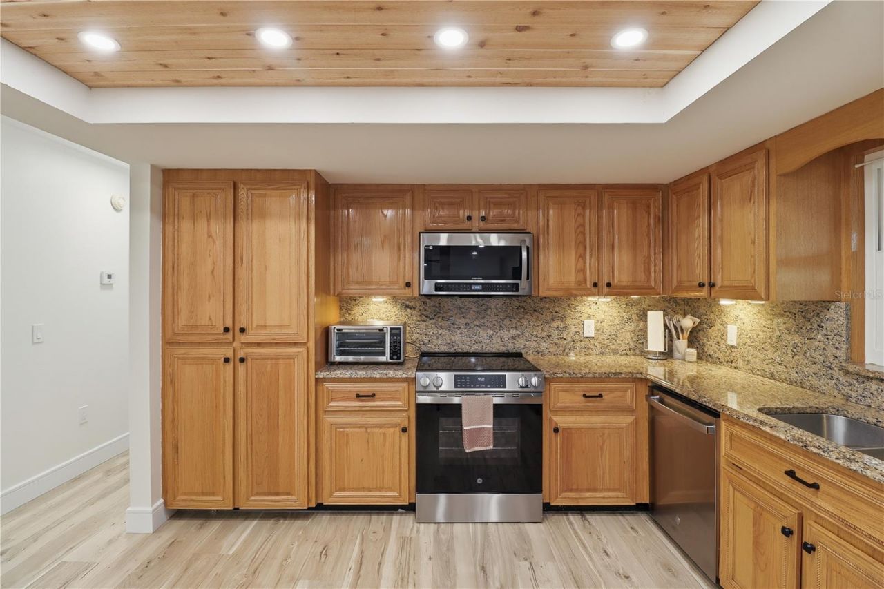 1729 SE 3rd Court , Crystal River, FL 34429 Photo