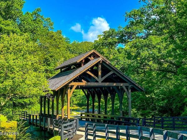 2215 Viewcrest Lane, Knoxville, TN 37932