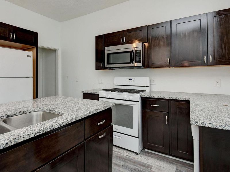 683 S Champion Avenue , Unit 683, Columbus, OH 43205 Photo 9