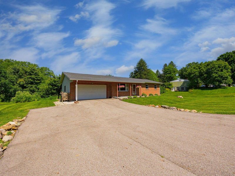 164 Licking View Drive, Heath, OH 43056 Photo 5