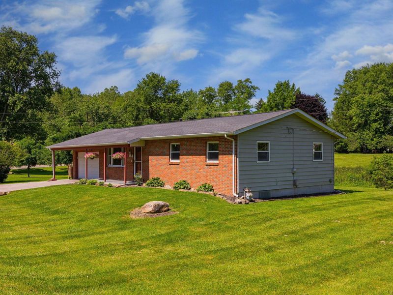 164 Licking View Drive, Heath, OH 43056 Photo 6
