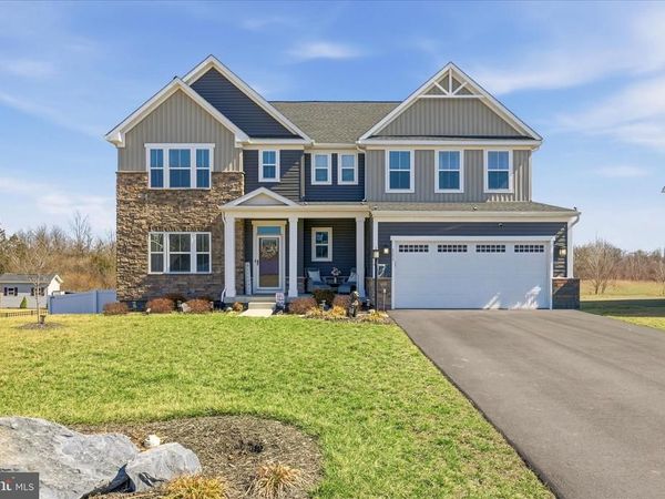 111 DECATUR CIRCLE, STEPHENS CITY, VA 22655