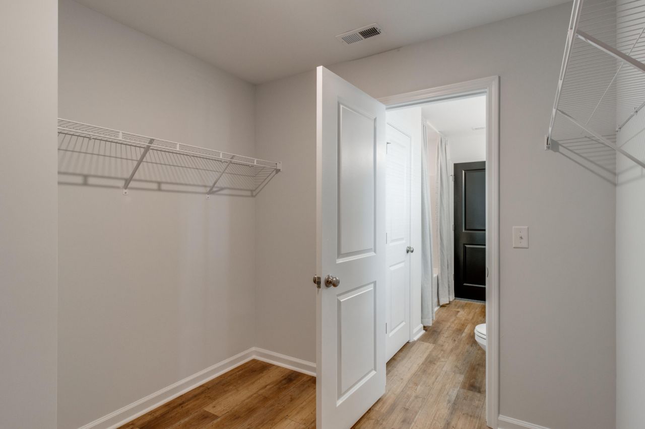 109 Old Creek Court Photo 18