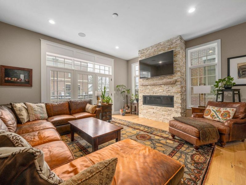 904 S Front Street, Columbus, OH 43206 Photo 14