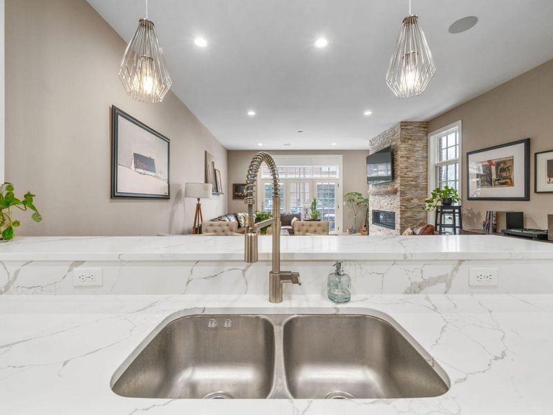 904 S Front Street, Columbus, OH 43206 Photo 26