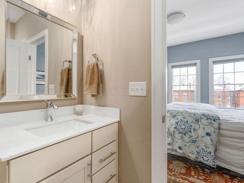 904 S Front Street, Columbus, OH 43206 Photo 48