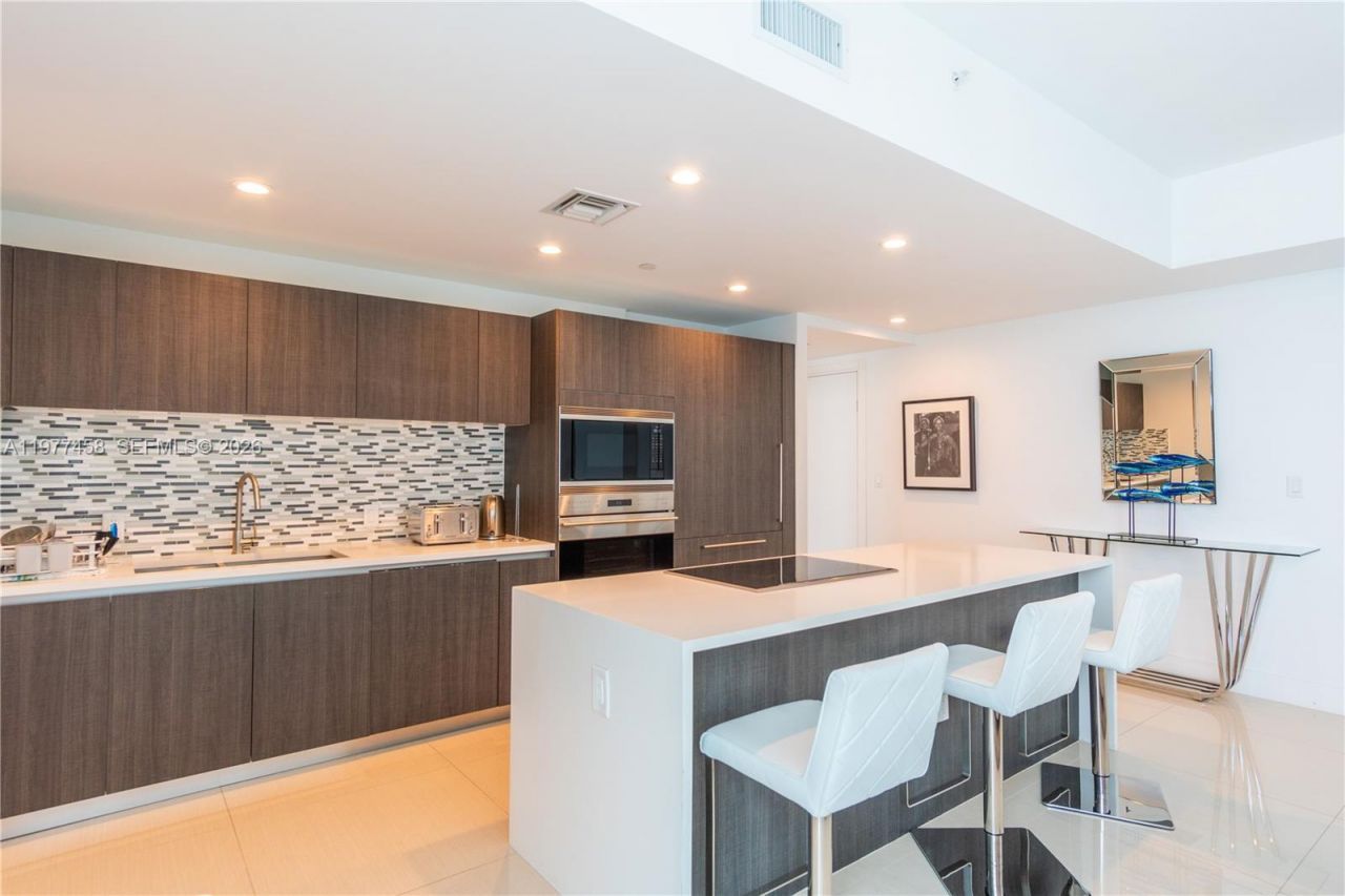 1150 102nd St , Unit 702, Bay Harbor Islands, FL 33154 Photo