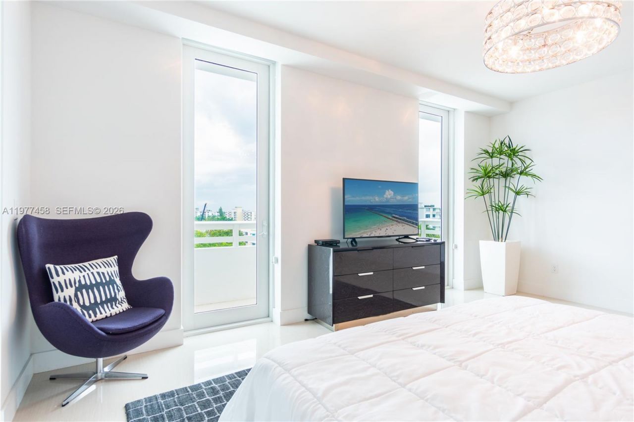 1150 102nd St , Unit 702, Bay Harbor Islands, FL 33154 Photo