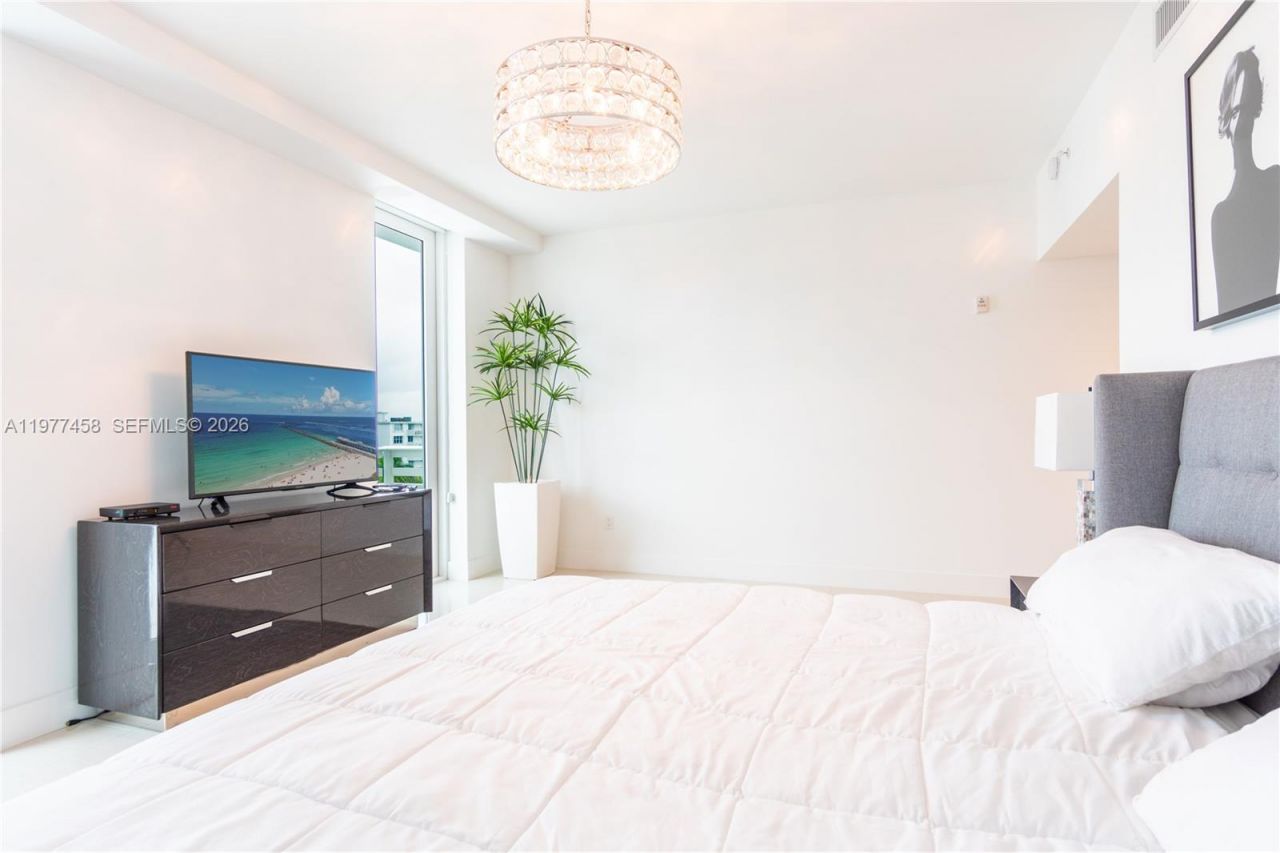 1150 102nd St , Unit 702, Bay Harbor Islands, FL 33154 Photo