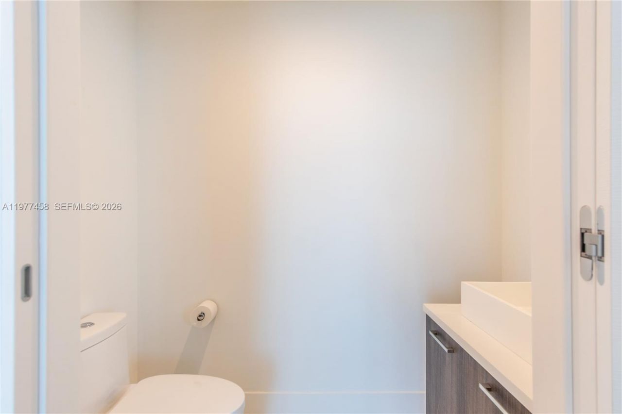 1150 102nd St , Unit 702, Bay Harbor Islands, FL 33154 Photo