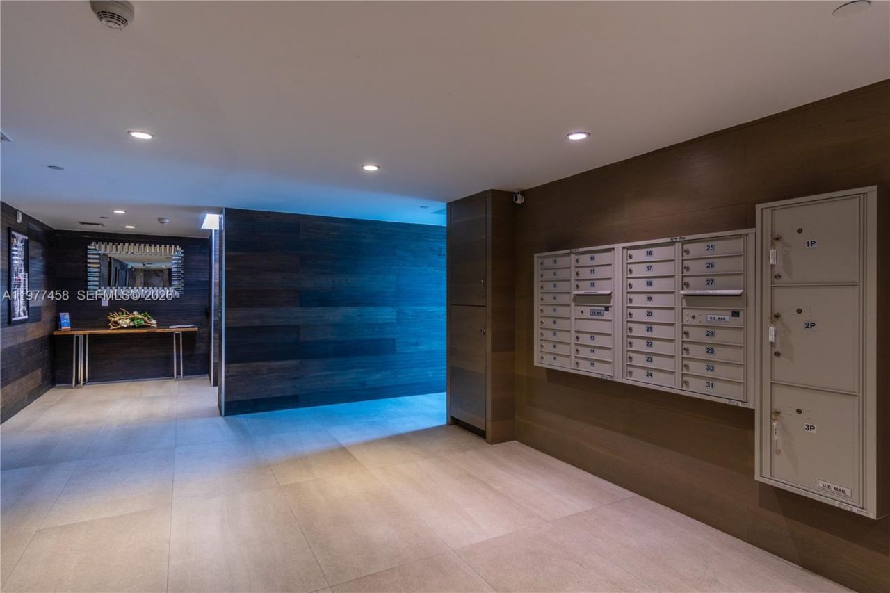 1150 102nd St , Unit 702, Bay Harbor Islands, FL 33154 Photo