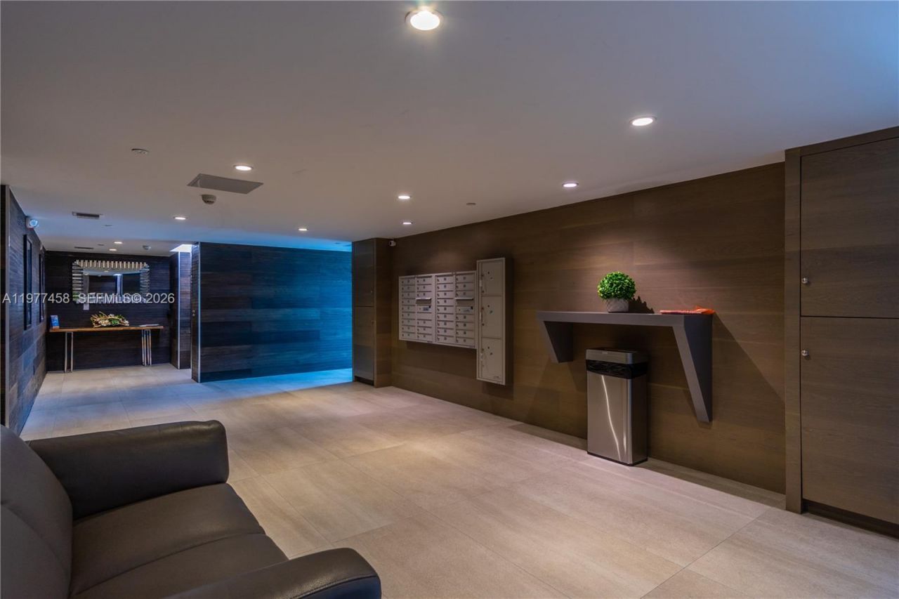 1150 102nd St , Unit 702, Bay Harbor Islands, FL 33154 Photo