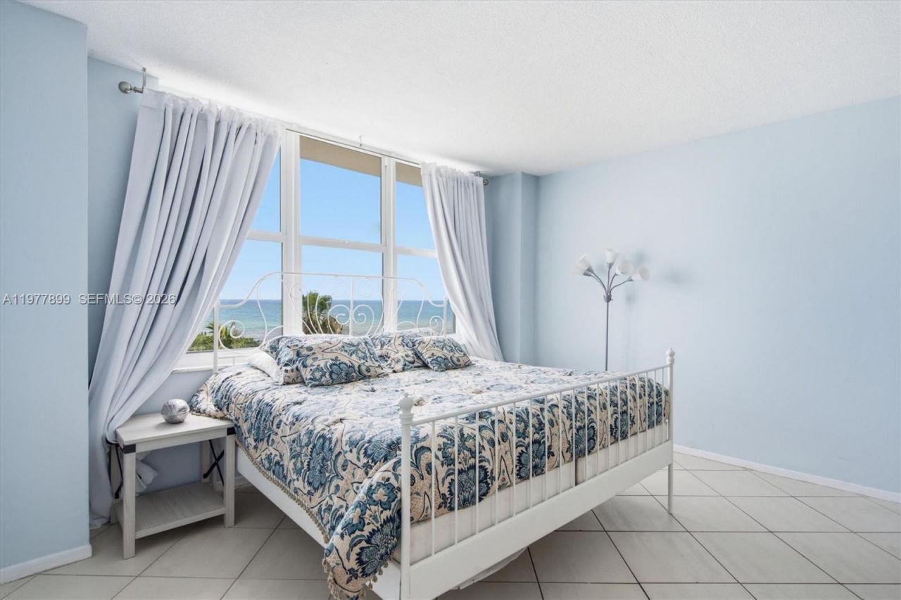 5601 Collins Ave, Unit 505, Miami Beach, FL 33140 Photo